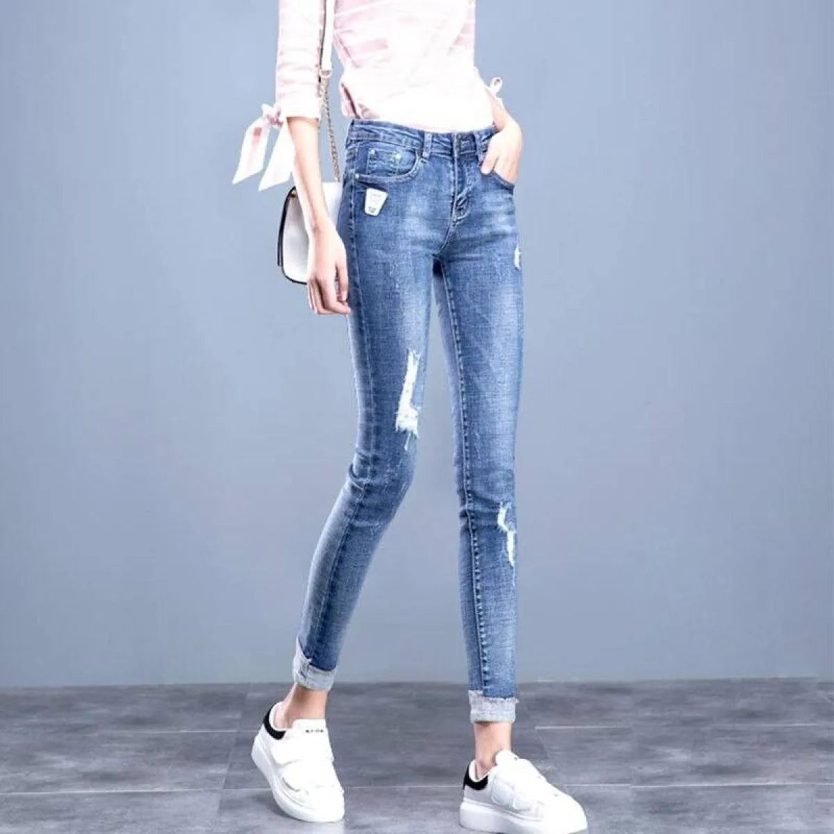 Vintage High Waisted Ripped Jeans